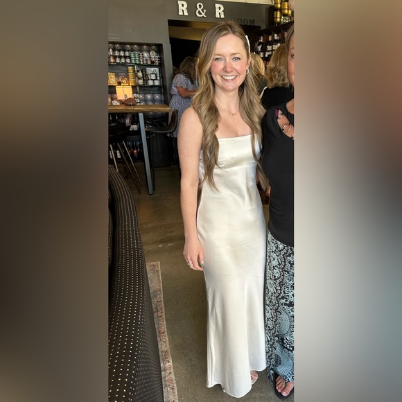 White Satin Dress - Abercrombie & Fitch - Picture 6 of 9